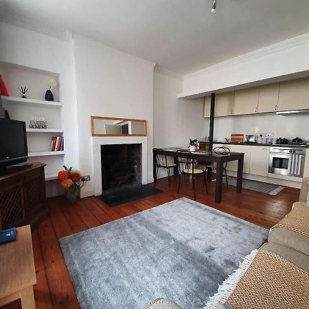 Lovely 2 Bedroom Flat In The Heart Of The City Εδιμβούργο Εξωτερικό φωτογραφία