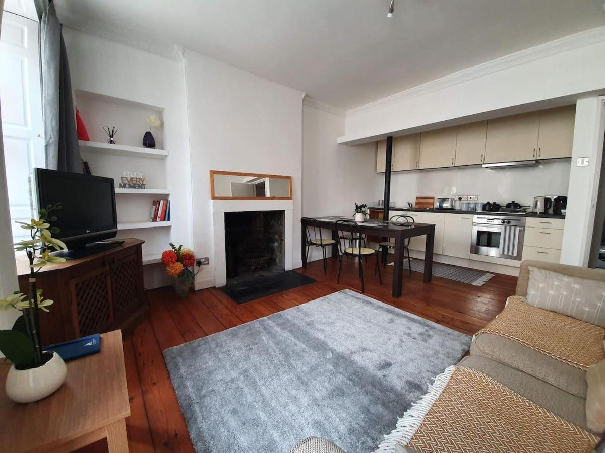 Lovely 2 Bedroom Flat In The Heart Of The City Εδιμβούργο Εξωτερικό φωτογραφία